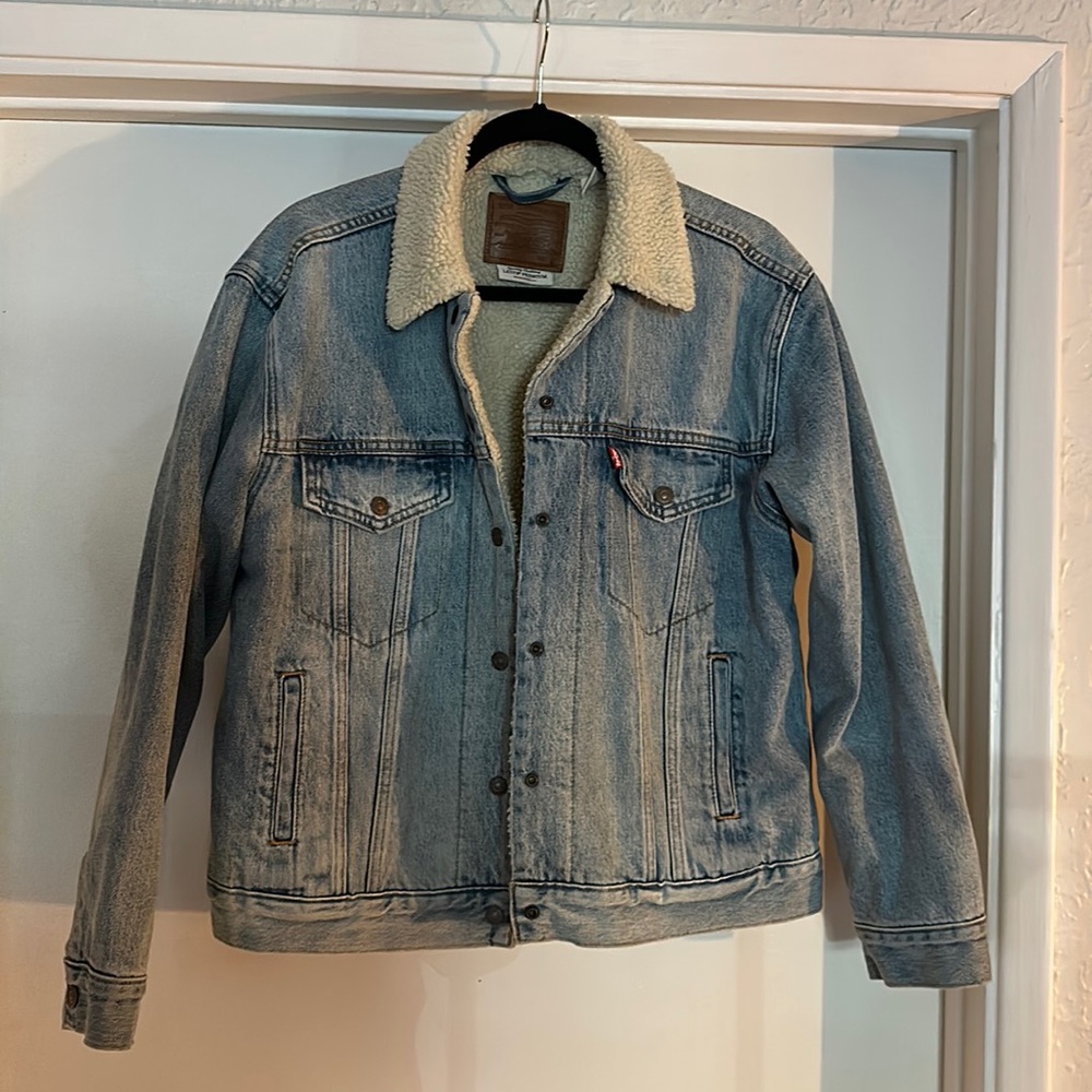 Levi’s Women’s Sherpa Jacket